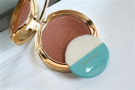 gucci lustrous glow foundation shade 40|Gucci bronzer powder.